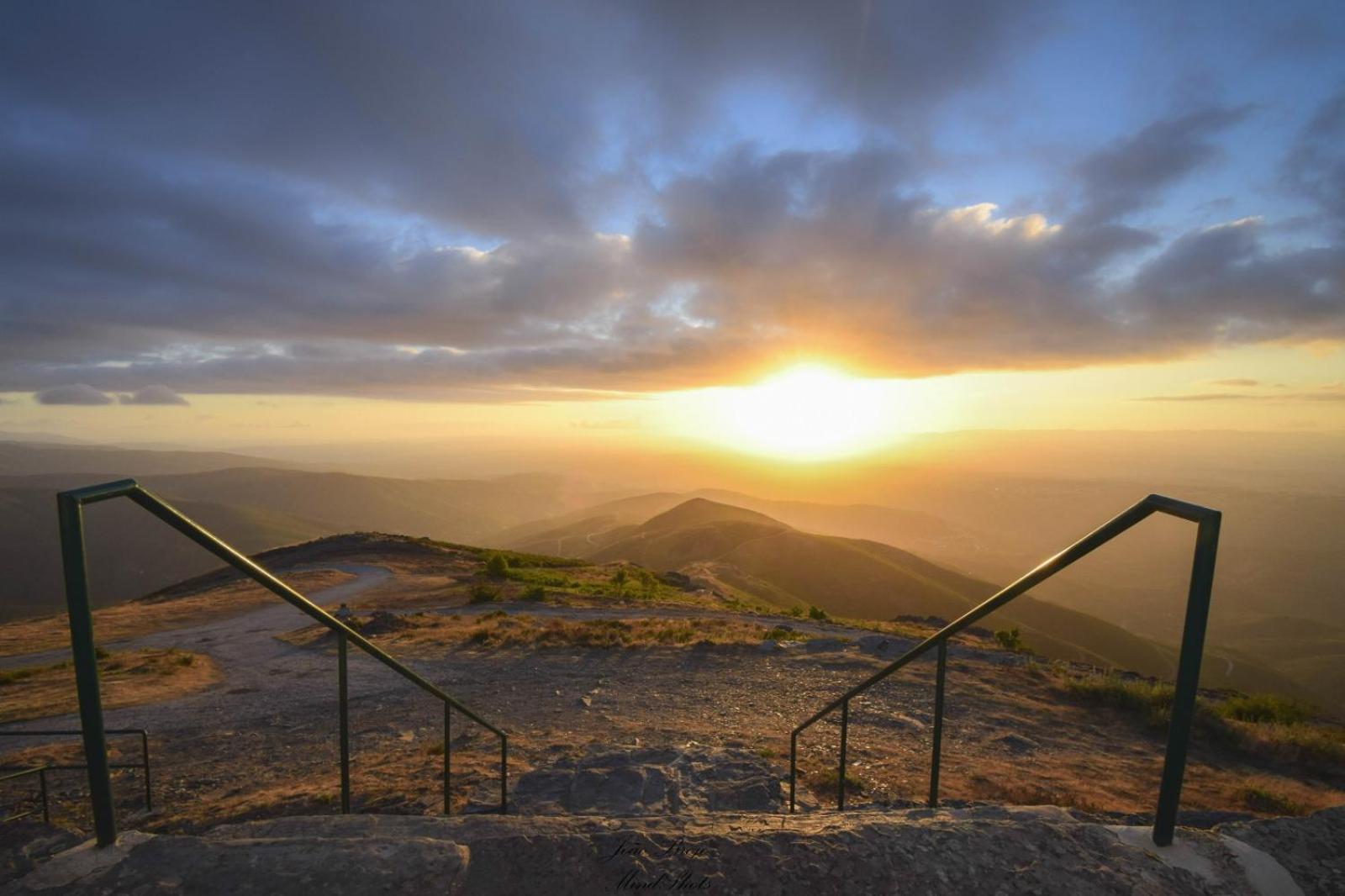 Casinha Por Do Sol